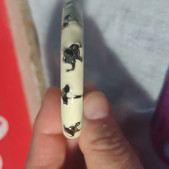 JTF bangle bracelet, tan and gold color elephants - child wrist only - Picture 2 of 4